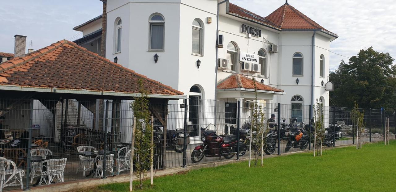 Apartmani Diksi Zrenjanin Luaran gambar
