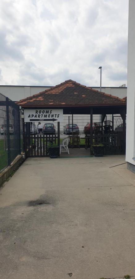 Apartmani Diksi Zrenjanin Luaran gambar