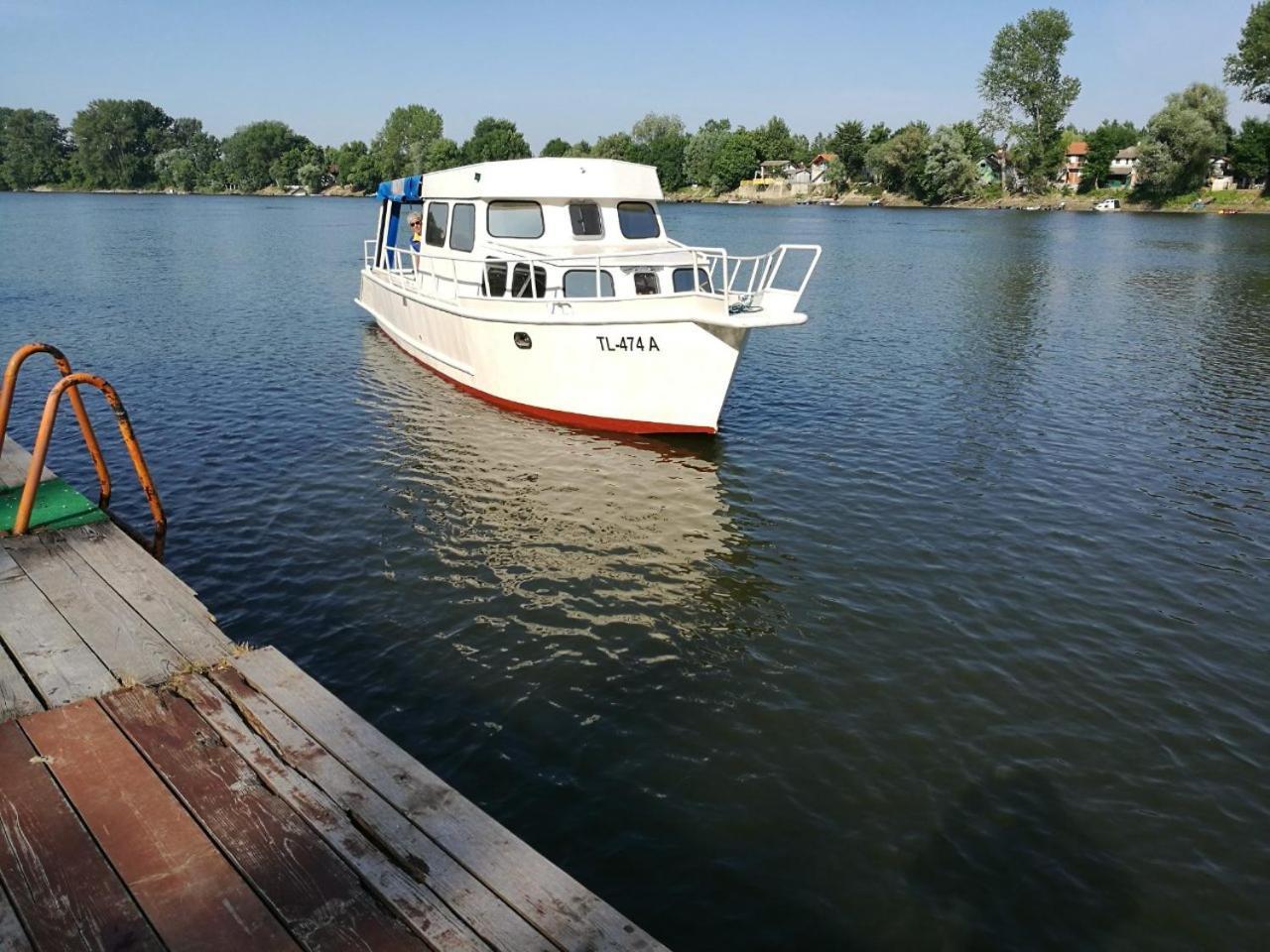Apartmani Diksi Zrenjanin Luaran gambar