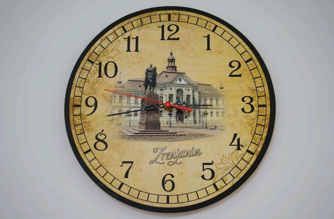 Apartmani Diksi Zrenjanin Luaran gambar